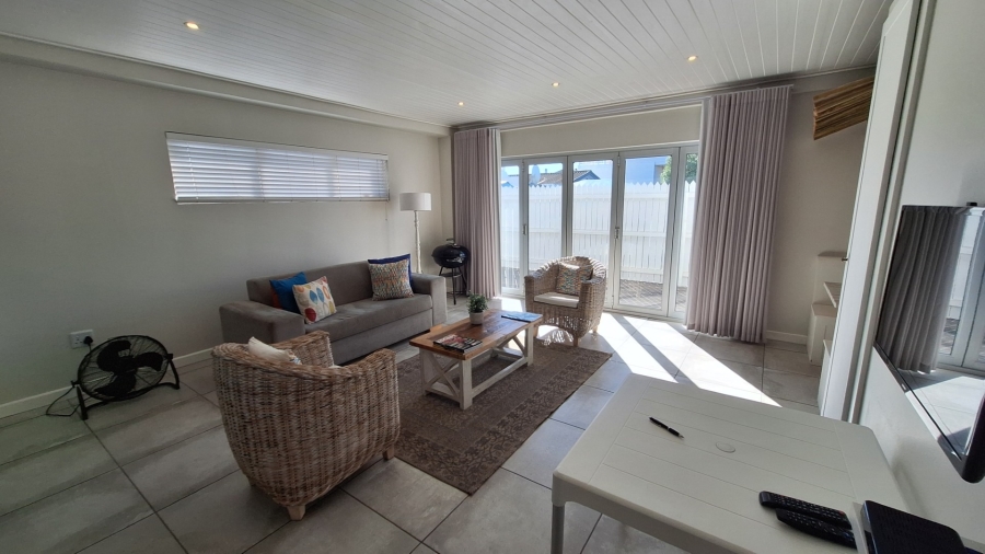 2 Bedroom Property for Sale in Elands Bay Western Cape